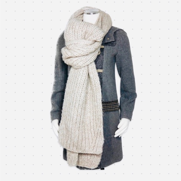 Rare‼️J. Crew Rare Oversized 100% Wool Warm Scarf - Picture 3 of 11